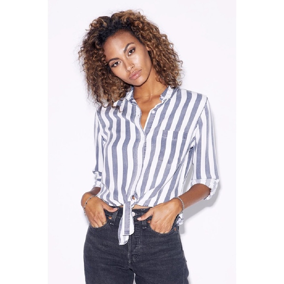 Val - Picture 2 of 7